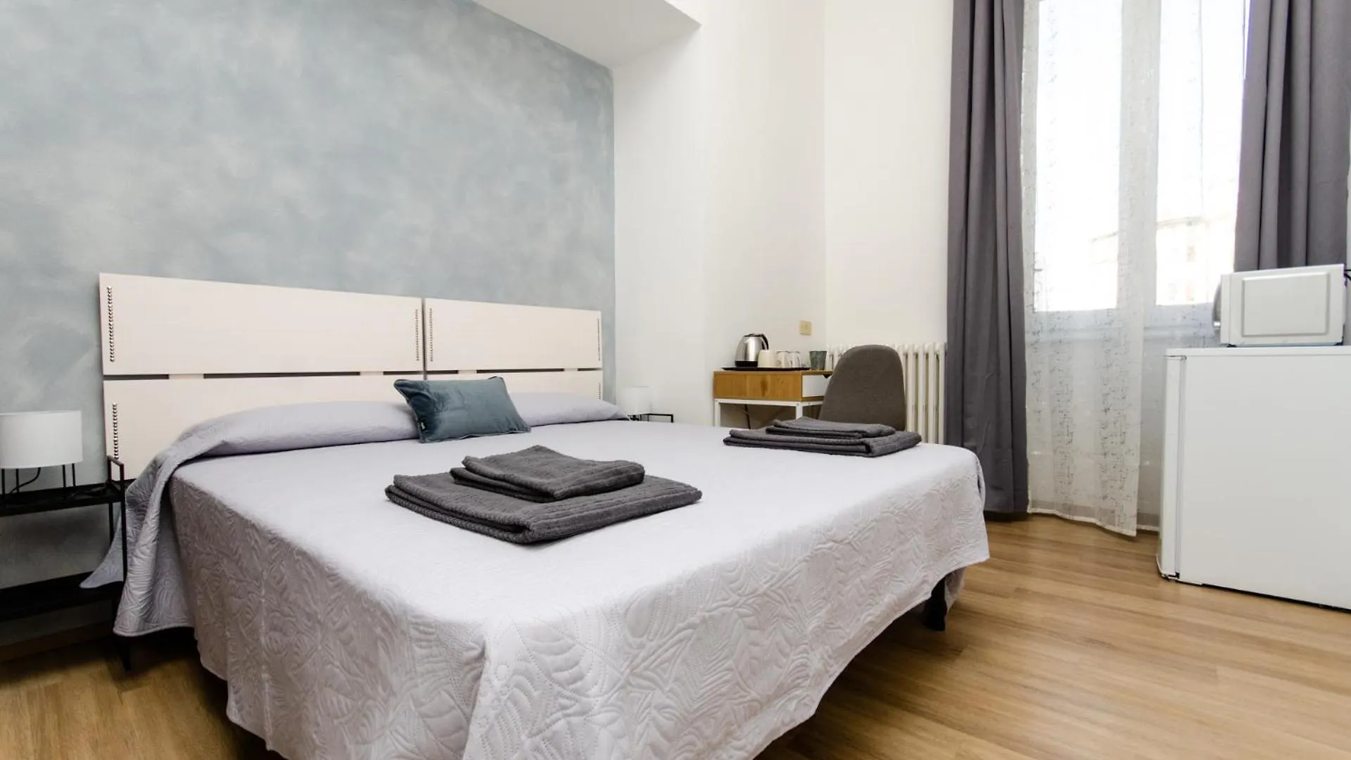 Blue Room Milan Homestay